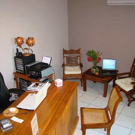 Hotel Ylang Ylang سان جيل لي بان المظهر الخارجي الصورة