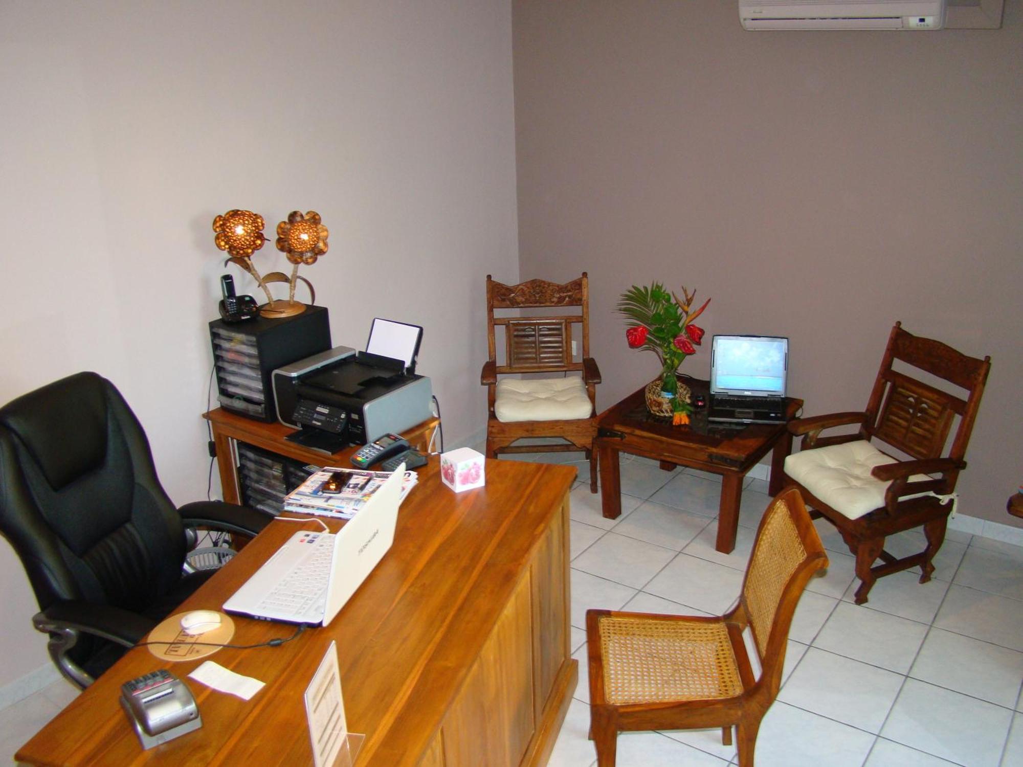 Hotel Ylang Ylang سان جيل لي بان المظهر الخارجي الصورة